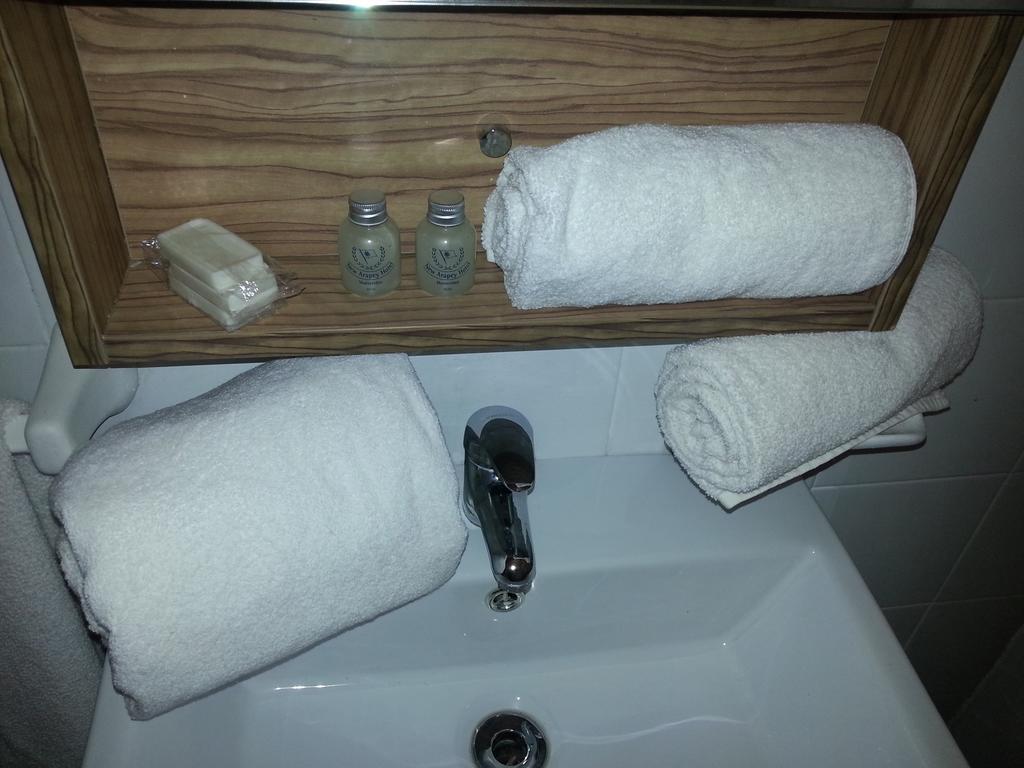New Arapey Hotel Montevideo Bilik gambar